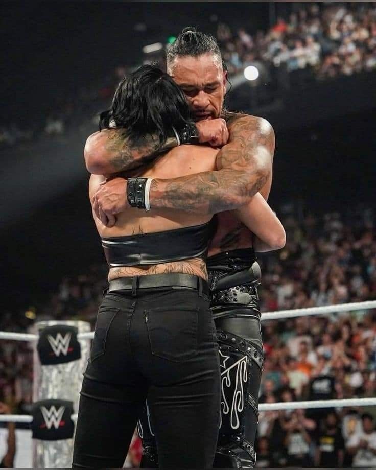 Saturn_Rhea11's tweet photo. @RheaRipley_WWE @ArcherOfInfamy #TT4ever https://t.co/iT0W0BMHsg