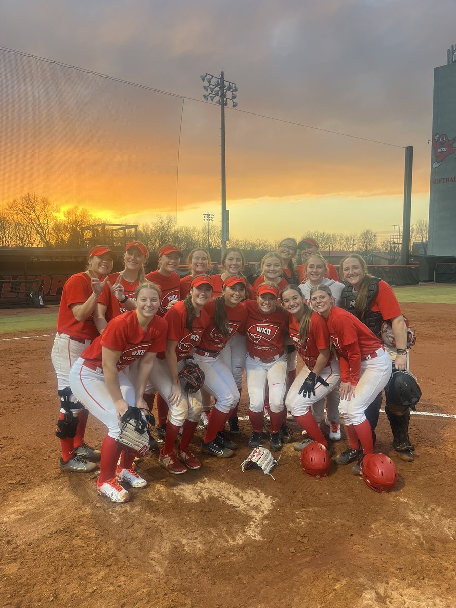Sunsets and last week work prep ! #tcb #watchout