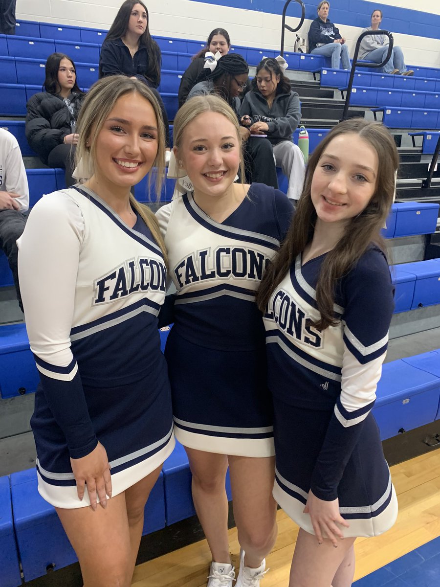 FairlessCheer's tweet image. GO BLUE 💙🏀