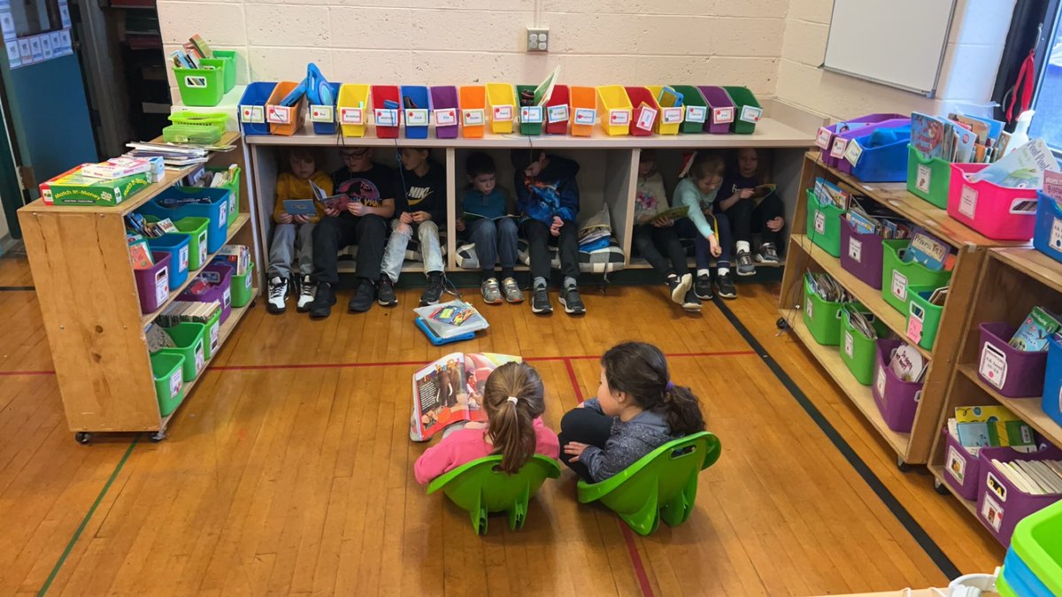 Kate Neigebauer CES tweet media