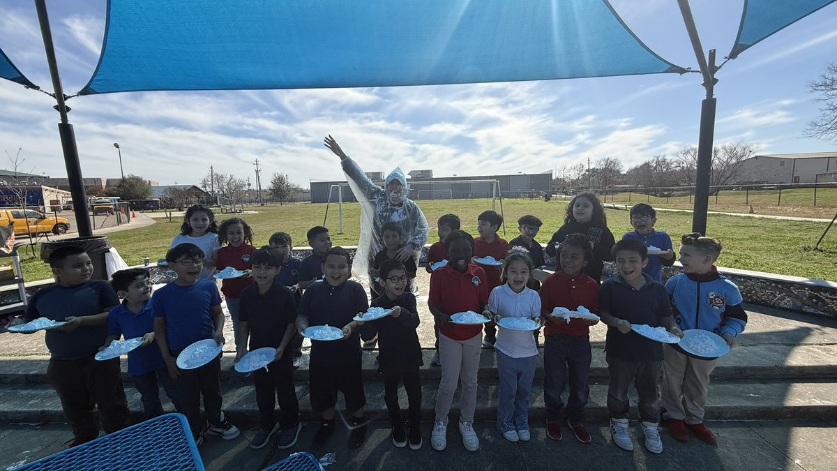 Alyssa Cuevas tweet media