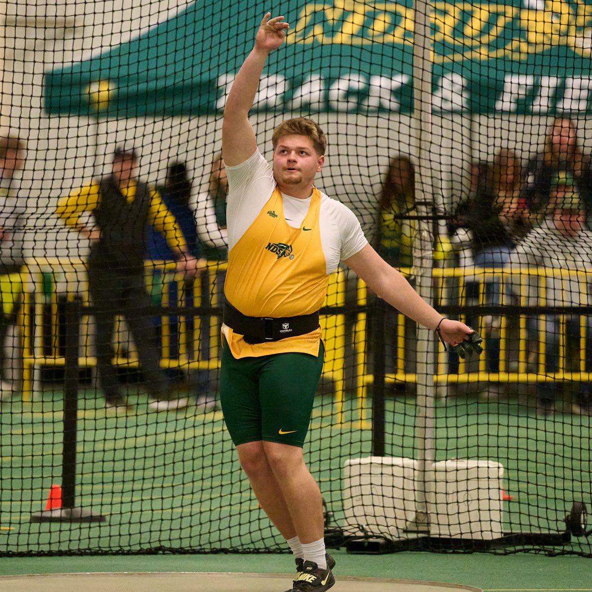 Another weight throw PR for Jack Packer, throwing 58-11.25 (17.96m) at Mizzou.