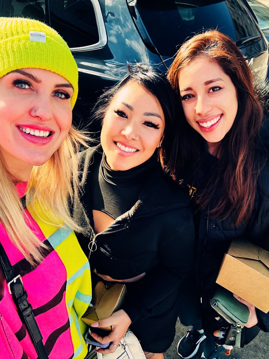 Brunch with my favorite dommy mommies <a href="/LadySokha/">Lady Sokha | ✈️ LA 4/25-4/27 | Austin 5/30-6/2</a> <a href="/MeanMiaSophia/">Mia Sophia</a>