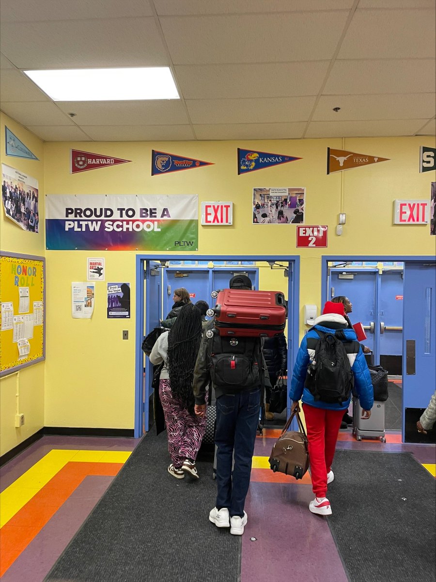 ScienceTech's tweet image. Our students are on their way to the 2025 National Student Council Conference in Chicago.