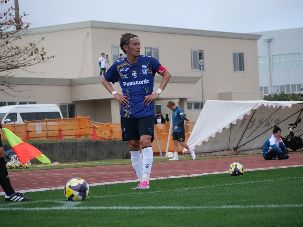 GAMBA_OFFICIAL's tweet image. ━━━━━━━━━━━━━━━━━━
𝟮𝟬𝟮𝟱 𝗦𝗘𝗔𝗦𝗢𝗡 𝗖𝗔𝗣𝗧𝗔𝗜𝗡 &amp;amp; 𝗩𝗜𝗖𝗘 𝗖𝗔𝗣𝗧𝗔𝗜𝗡
━━━━━━━━━━━━━━━━━━

2025シーズンのキャプテンが #宇佐美貴史 選手に決定 🔵⚫️
副キャプテンは #中谷進之介 選手、#ファンアラーノ 選手、#一森純 選手🔵⚫️…