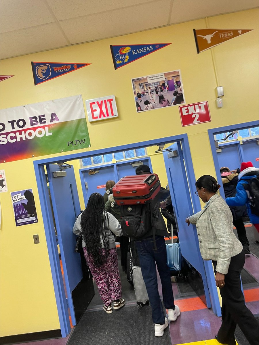 ScienceTech's tweet image. Our students are on their way to the 2025 National Student Council Conference in Chicago.