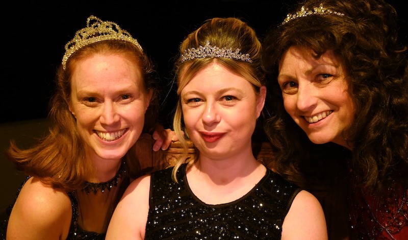 AllEdinburghTheatre (@alledintheatre) on Twitter photo REVIEW: Our <a href="/MaharRebecca/">Rebecca Mahar</a> was at THREE QUEENS FROM THE OPERA, the preview of a new comic opera pastiche by Michael Scott: alledinburghtheatre.com/three-queens-f…
"★★★☆☆ Viva queens!" says Becca. "Amusement: check. Delight: double check. Viva the queens in opera!" REVIEW: Our <a href="/MaharRebecca/">Rebecca Mahar</a> was at THREE QUEENS FROM THE OPERA, the preview of a new comic opera pastiche by Michael Scott: alledinburghtheatre.com/three-queens-f…
"★★★☆☆ Viva queens!" says Becca. "Amusement: check. Delight: double check. Viva the queens in opera!"