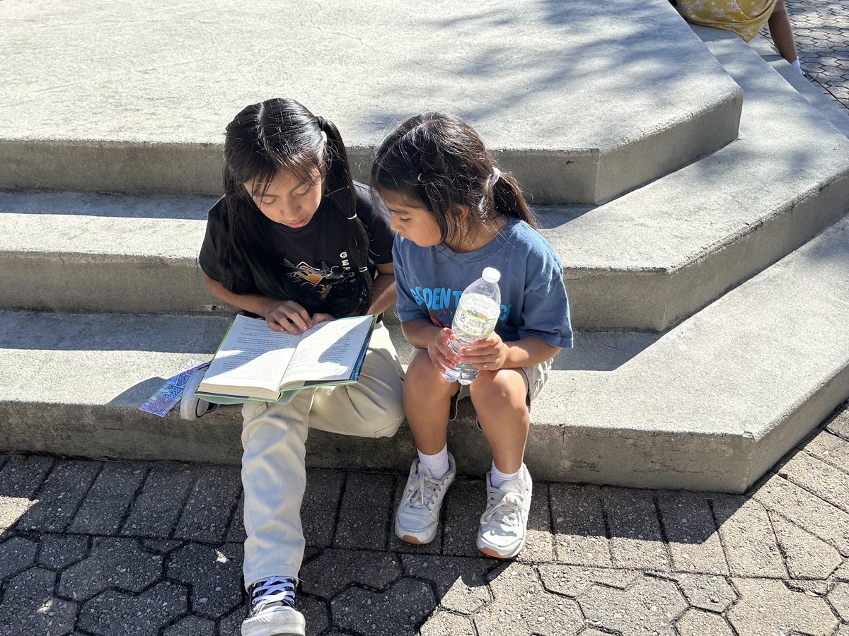Ms. Fitz (@4thwithmsfitz) on Twitter photo We had so much fun meeting with our new first grade reading buddies today! #ReadingTakesYouPlaces #ReadingBuddies <a href="/GTEtoucans/">Golden Terrace Elementary</a> We had so much fun meeting with our new first grade reading buddies today! #ReadingTakesYouPlaces #ReadingBuddies <a href="/GTEtoucans/">Golden Terrace Elementary</a>