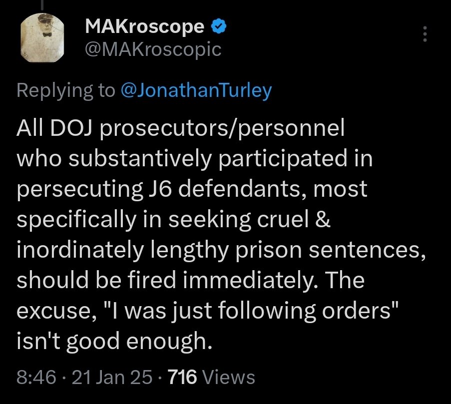 МAKroscope tweet media