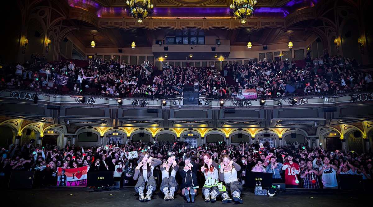 Yves___official's tweet photo. [🍒] YVES APPLE CINNAMON CRUNCH TOUR IN NORTH AMERICA with Los Angeles Engdus🇺🇸

#Yves #이브 #YvesinNorthAmerica #ACCTOUR #AppleCinnamonCrunchTour https://t.co/E0MmcnKwpT
