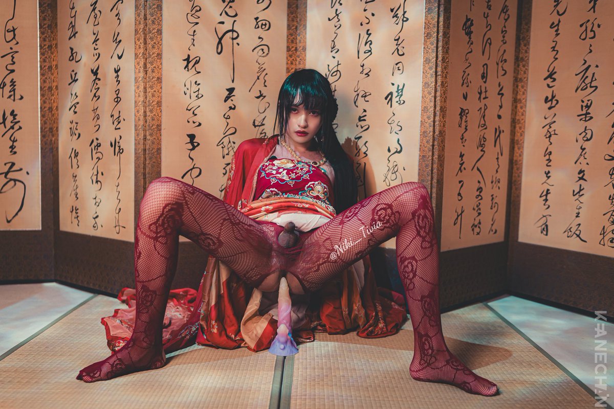 树精莱桑的鸡巴长得好奇怪哦
但是越看
越喜欢
好爱
让麻衣姐姐的肉棒都变成娇受形态了
好想合体
射在麻衣姐姐的菊穴里面❤️
肉棒：@nothosaur10 @NSxiaomeng

#伪娘 #cd #男の娘  #幻龙 #趁年轻玩点色 https://t.co/97SzDObvIA