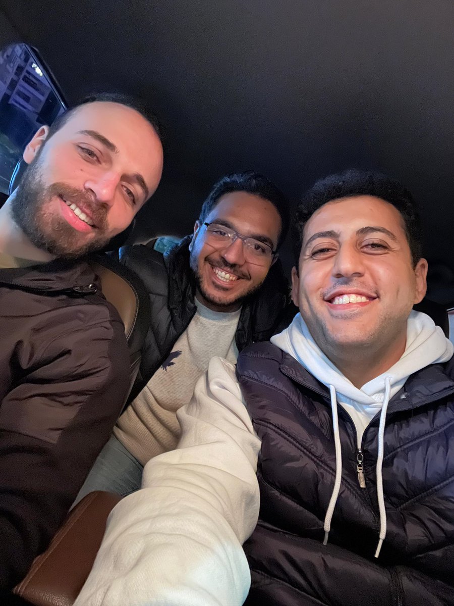 الواحد مهما يبعد 
بيعرف قيمة الناس ده