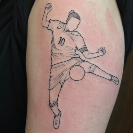 central cris zoeira 🥷🏻 tweet media