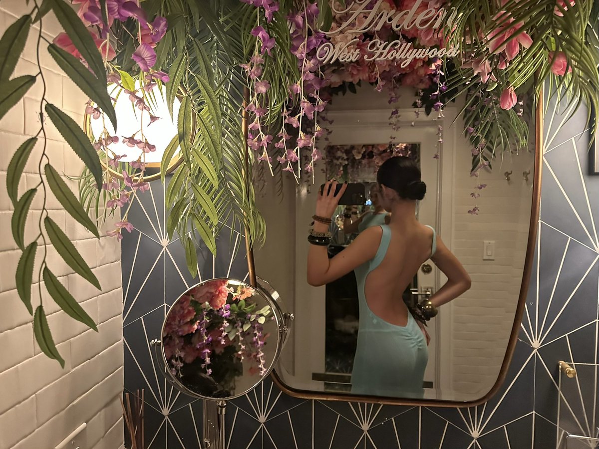 FIVE ☆ GIRL (@karladoil) on Twitter photo 