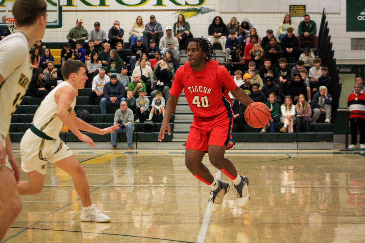 AnnabelleA_PT's tweet photo. Penn-Trafford boys basketball (11-8, 7-5) earns a Section 1-5A victory after defeating McKeesport (7-13, 4-8) this evening.

PT: 62
McKeesport: 44
FINAL

@ptjournalism @basketball_pt @PTWarriors @McKeesportArea @GrossEvan1 @ZachFeldman15 https://t.co/7tdxm1dh7O