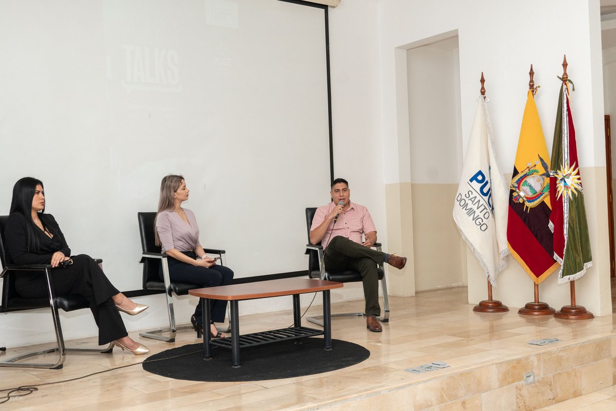 PUCE_StoDgo's tweet image. ✨ Así vivimos #FlashTalks ✨

Un encuentro donde la innovación y la inteligencia artificial nos mostraron el futuro de la salud. 💡💙

Gracias a todos los que fueron parte de esta experiencia. ¡Nos vemos en la próxima! 🚀💬
 #PUCESD #NoTeDetengas #IA
