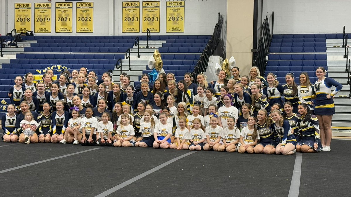 VictorBLDevils's tweet image. We 🫶 Our Seniors! #ClassOf2025 
What a Great Evening Celebrating all 3 Cheerleading Teams, Staff, Youth, Seniors and their Families at the @VCSCheer_VVC Showcase! #WeAreVictor✌️