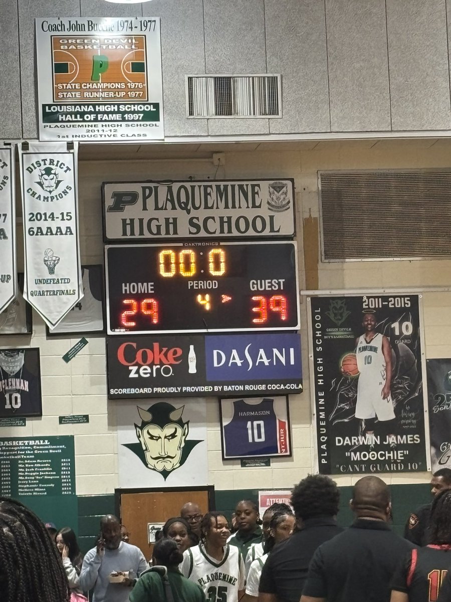 End of the game, Lady Panthers take the win