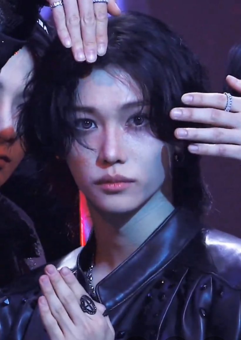 dailylixiee's tweet image. doe eyes                             siren eyes