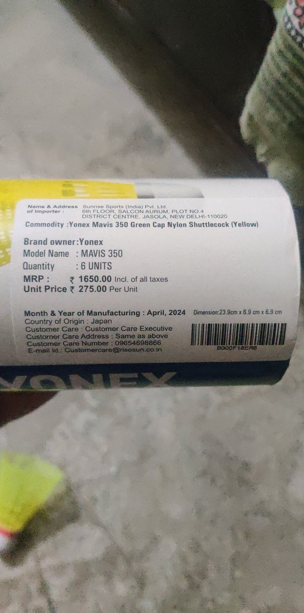 Bat_Man_del's tweet photo. @amazonIN no response received since 6 days. I ordered Mavis 350 yonex suttlecock but received and unbranded shuttlecock inside the box. I have raised complaint but not received any response till now. Very bad and terrible experience with amazon. https://t.co/3IGh2KBj3o