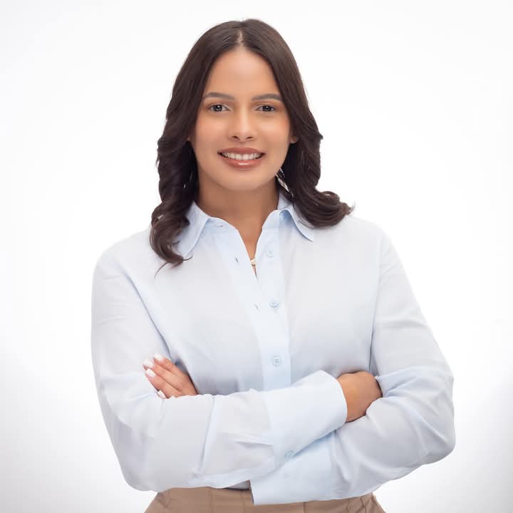 ¡Felicidades, <a href="/carolinawbg29/">Carolina Wegmuller Bautista</a>, por tu Premio Nacional de la Juventud 2025! Eres un verdadero orgullo para San Cristóbal y para nuestro <a href="/PLDenlinea/">PLD</a>. Tu esfuerzo y dedicación son un ejemplo para todos. ¡Que sigan los éxitos! #LaJPLD