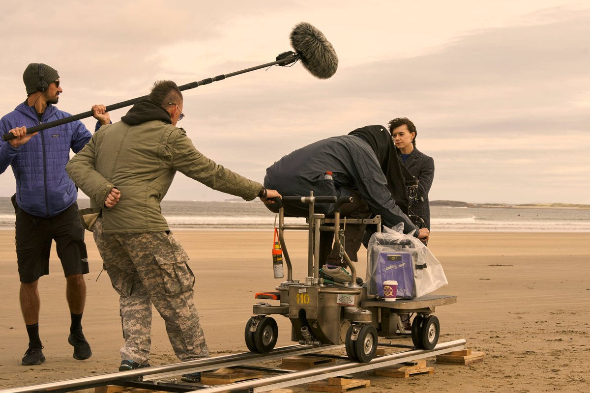 © 𝗚𝗩𝗡 • Hot T͟o͟p͟i͟c͟s͟ • 𝗠𝗼𝘃𝗶𝗲𝘀 📽️
❨ 2024 ❩ › N͟e͟w͟s͟ 🗞️
𝘁𝗮𝗴: #GeekVibesNationRP

𝗔𝗻𝗴𝗲𝗹𝗶𝗾𝘂𝗲 𝗛𝘂𝗱𝘀𝗼𝗻 (@xtherwred) Behind the scenes during the recordings of #iNormalPeopleRP