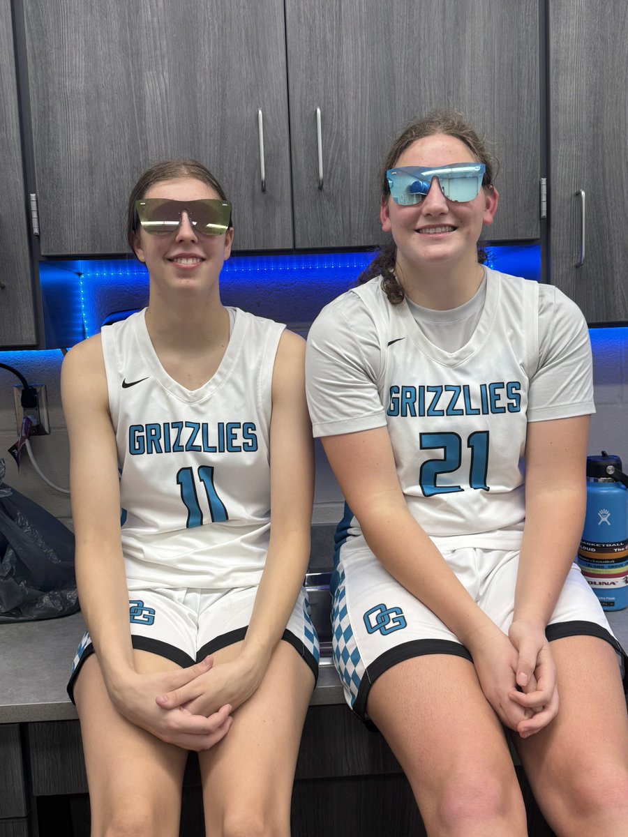 It’s a 🧹 for the GRIZZLIES. All 4 teams won over ND tonight. Varsity girls improve to 7-0 in the MPC. 

PRIME TIME PLAYERS of the game are <a href="/KalinFavreau/">KalinFavreau</a> and <a href="/emmahadley26/">Emma Hadley</a>. 

<a href="/KalinFavreau/">KalinFavreau</a> 16
<a href="/emmahadley26/">Emma Hadley</a> 16
<a href="/VictoriaL2027/">Victoria Lockamy</a> 12
<a href="/corahadley26/">Cora Hadley</a> 10

<a href="/OGHSAthletics/">Oak Grove Athletics</a>