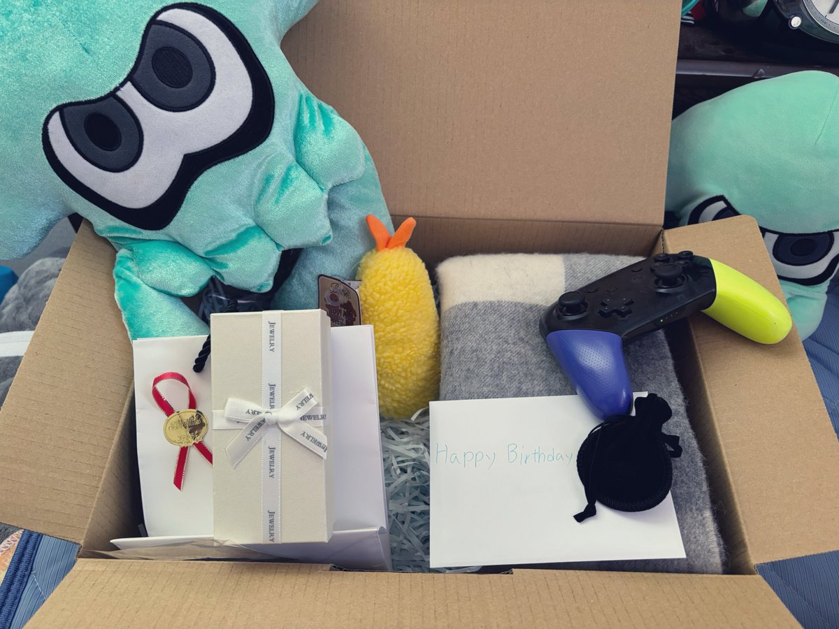 Higan_Reset's tweet photo. 彼から誕プレを貰いました！！！！
えめっちゃ嬉しい大事にします https://t.co/GG1jE6bGXf