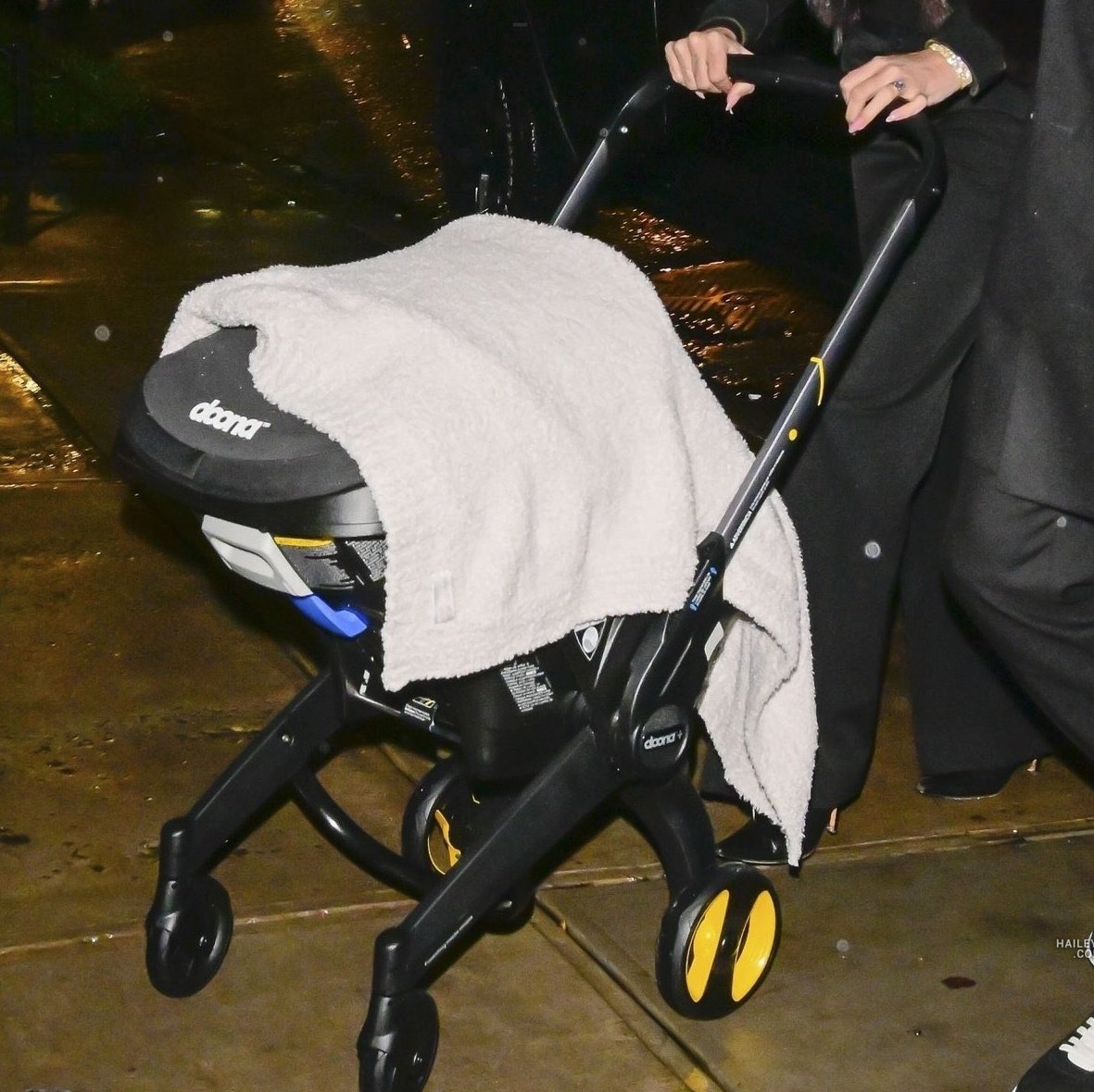 o futuro do pop está embaixo dessa manta