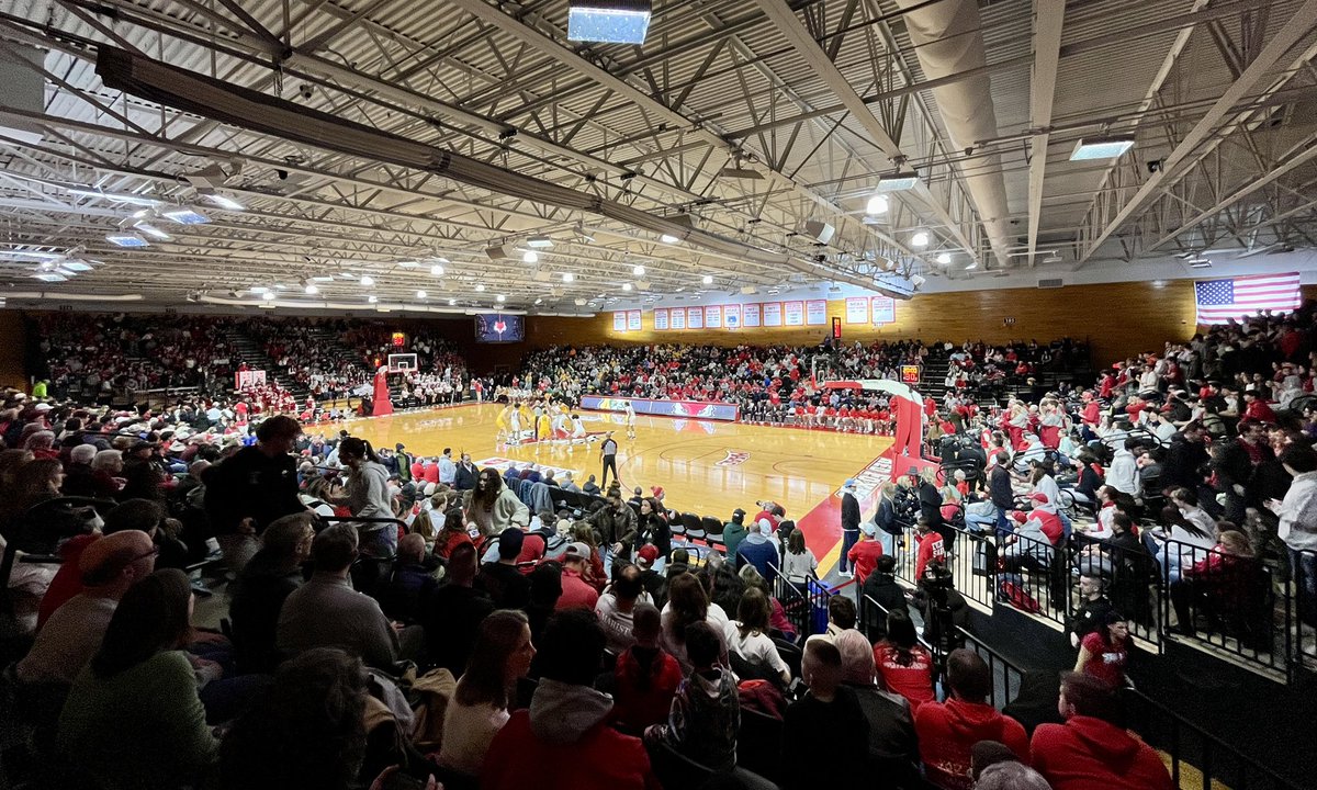 geoffbrault's tweet image. Marist University. Basketball School.
