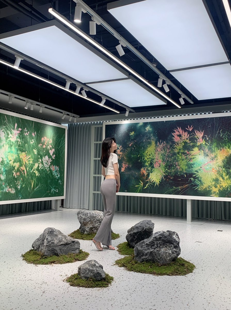 ArielChoii's tweet image. 🌟 What&apos;s your go-to Web3 activity this weekend? 
Games, trading, or chilling with the community? 
Let&apos;s hear it! 
#Web3Vibes #CryptoWeekend