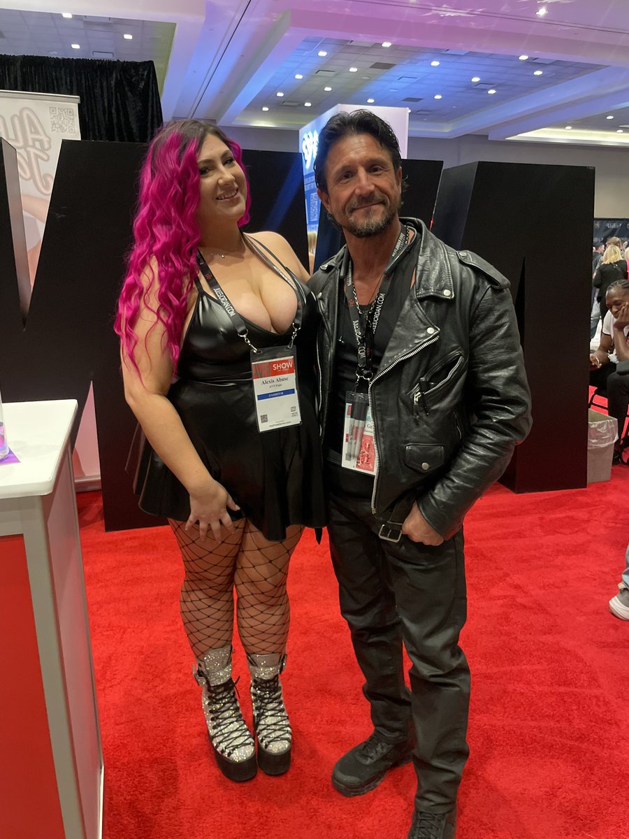 AlexisAbuse (@xalexisabuse) on Twitter photo ๐ <a href="/TommyGunnX/">TOMMY GUNN</a> ๐ <a href="/TommyGunnX/">TOMMY GUNN</a>