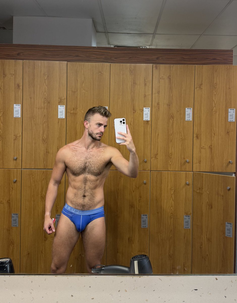 Sometimes it’s nice having an empty locker room… sometimes 😜