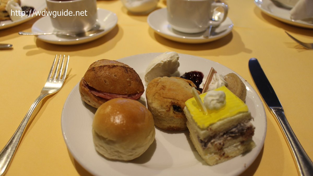 tks_hara's tweet photo. #オジサンの回想録（ 日韓周遊クルーズ ）

🛳️ 終日航海日の午後はのんびり Afternoon Tea！😌

📸 at International Dining Room, ⚓️mv DIAMOND PRINCESS
#DiamondPrincess　#PrincessCruiseLine https://t.co/y2mC0U2JBr