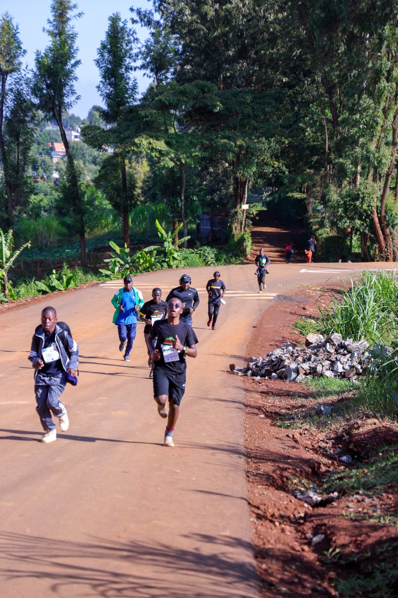 EnviClimateC_Ke's tweet photo. In Pictures : Environment and Climate Change, Principal Secretary, @Eng_F_Ngeno flagged off the 21km run and participated in the 10km category of the 4th Edition of the Ondiri Wetland Conservation Run in Kikuyu, Kiambu County #OndiriRun #RunForWetlands #WetlandsRestoration https://t.co/Fcx8QbWJBQ