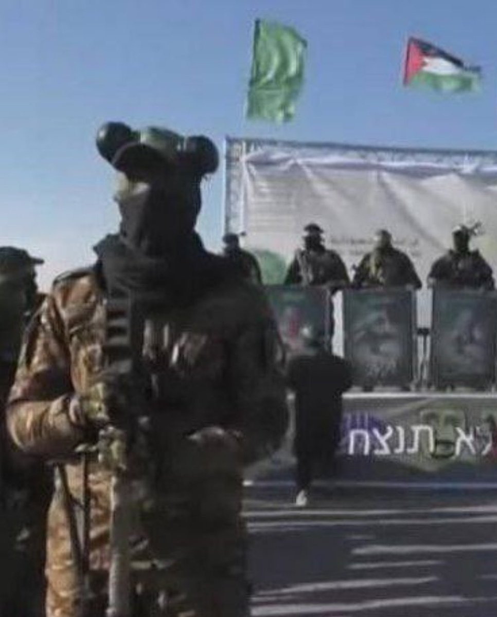 אה כמובן, מיקי חמאוס.