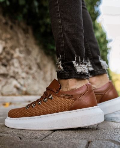 BotticStore's tweet photo. Chekich Dots All Brown⁠
⁠
Size: 4-10⁠
Price: R1,850.00⁠
⁠
Order ⁠Link in Bio⁠
#bottic #botticsneakers #safashion #chekichsneakers #chekich #chekichsa https://t.co/jJL67mvlyS