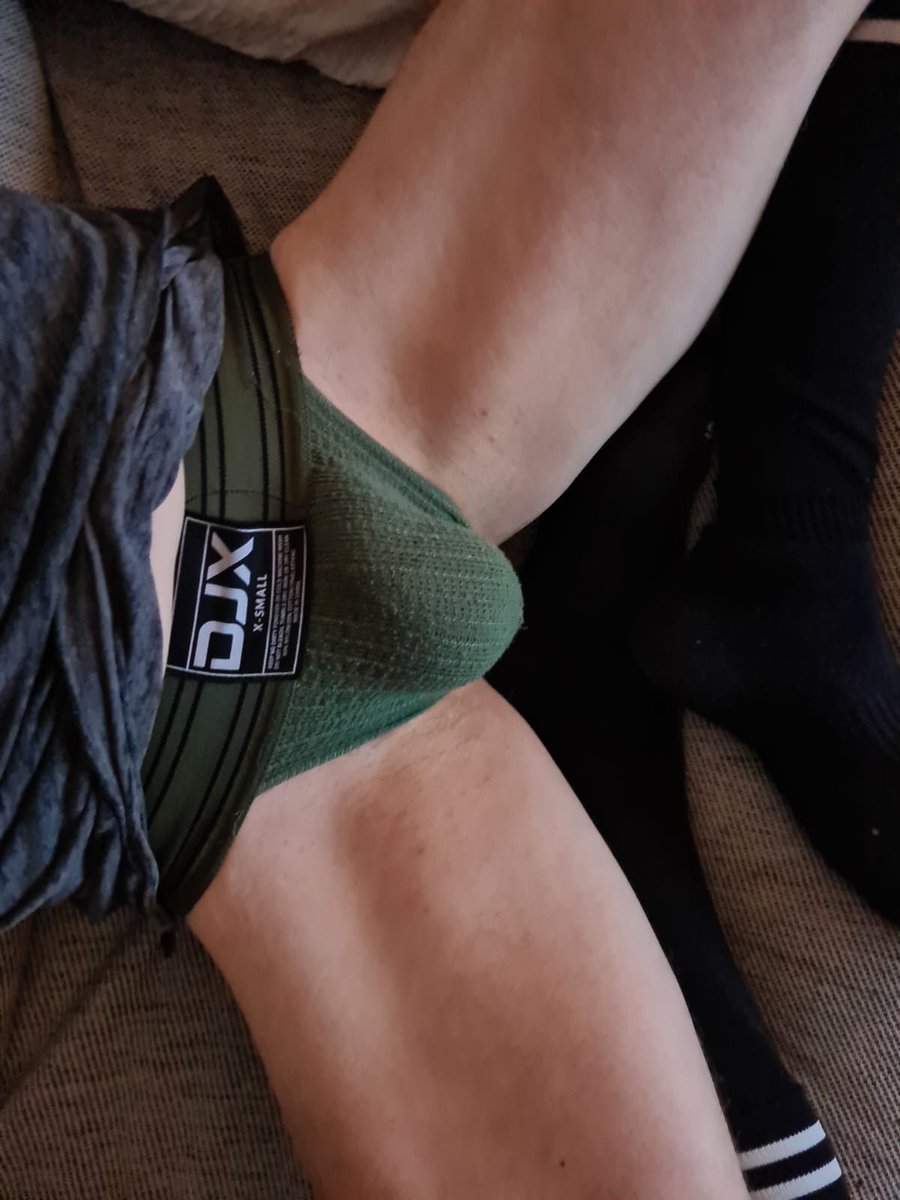 Rod_WoodOF's tweet photo. Smuggler Alert!   I think I am gonna get a full body pat down ... #daddy #muscledilf #jockstrapfriday https://t.co/tHpayQr6Cc
