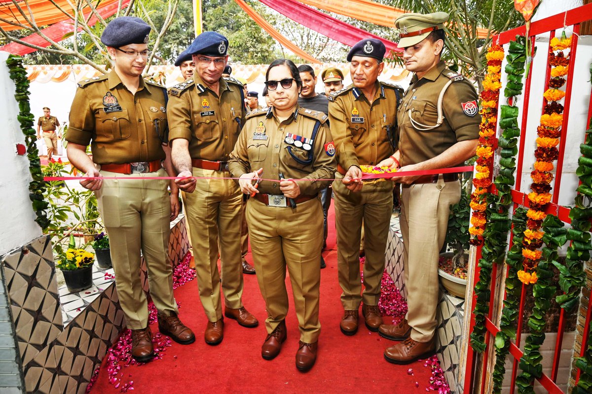 POLICE COMMISSIONERATE GAUTAM BUDDH NAGAR tweet media