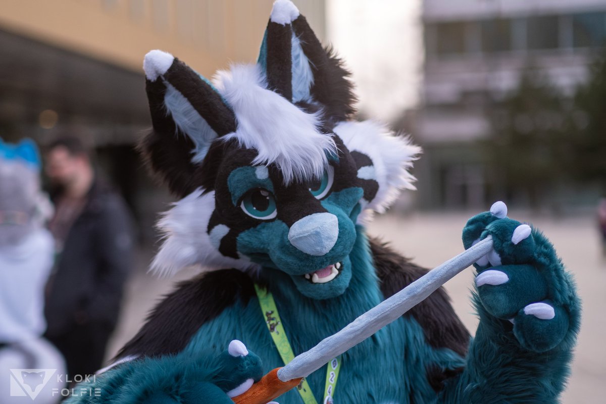 Dargo the Dragon (@dargothedragon_) on Twitter photo #NordicFuzzCon is just a few weeks away! Who can I stab... I mean.. cuddle there? ๐
๐ท <a href="/KlokiFolfie/">KlokiFolfie</a> #NordicFuzzCon is just a few weeks away! Who can I stab... I mean.. cuddle there? ๐
๐ท <a href="/KlokiFolfie/">KlokiFolfie</a>