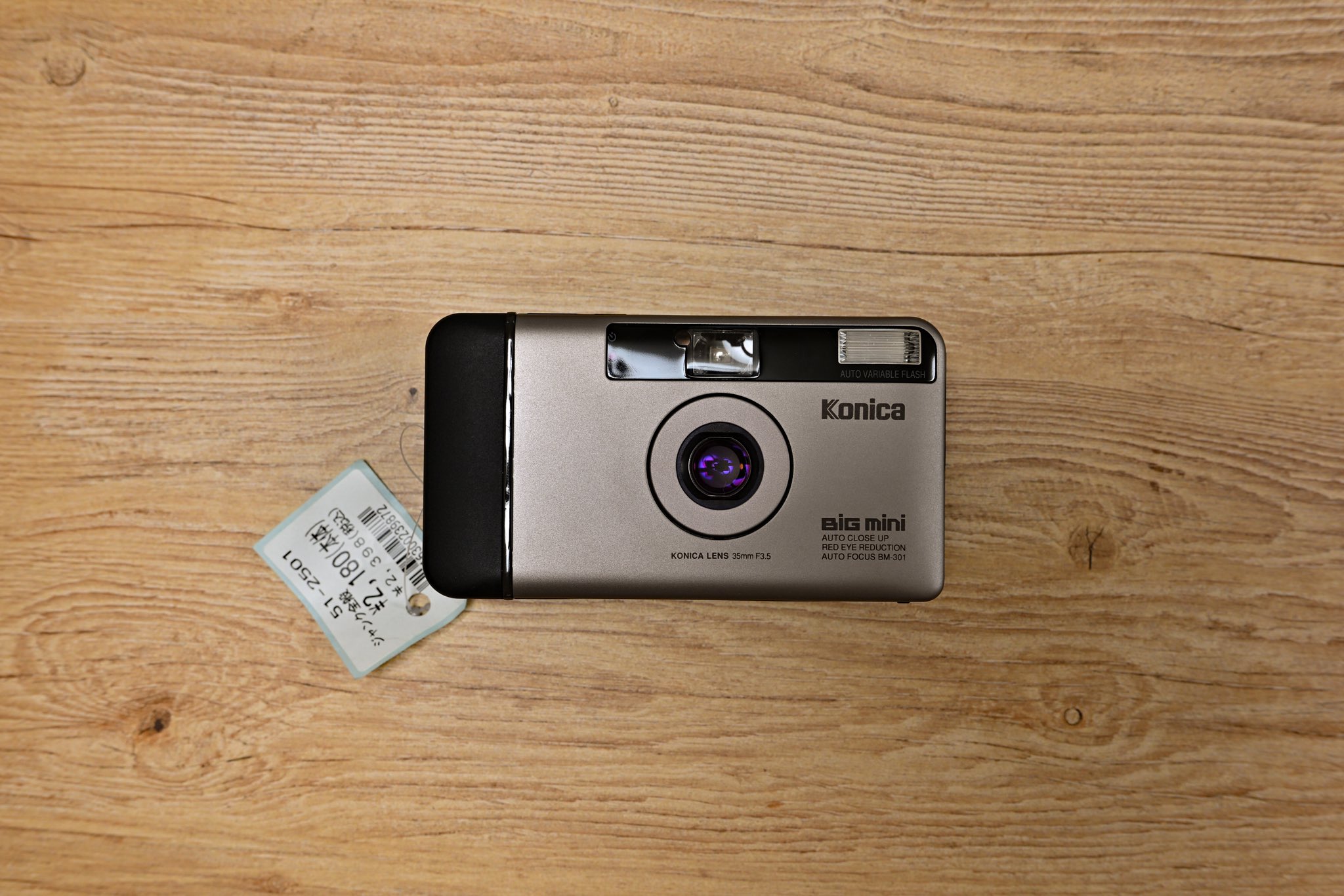 Konica MB-201、MB-301 コンパクトフィルムカメラ【ジャンク品】 Konica MB-201、MB-301 コンパクトフィルムカメラ【ジャンク品