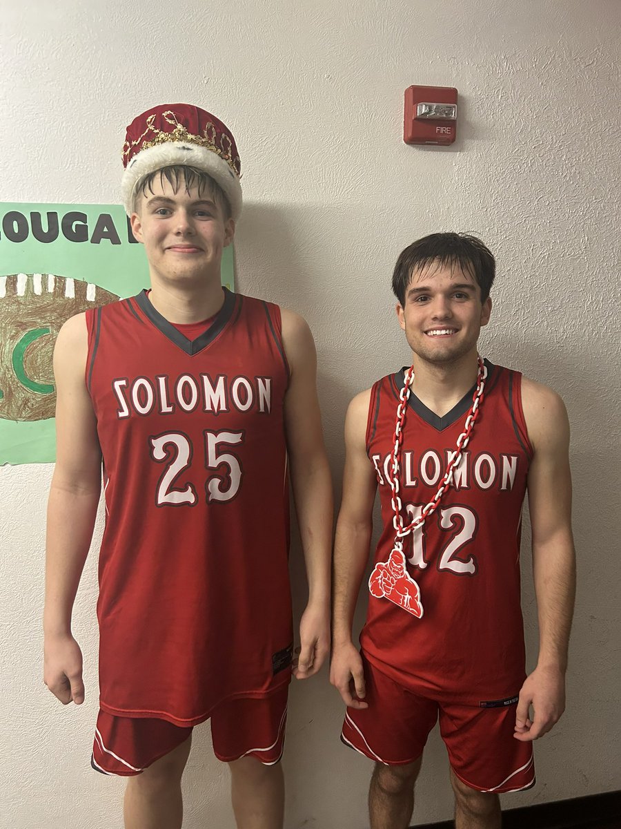 Kyler Stein (@kylerstein_33) on Twitter photo Great bounce back win tonight 49-29 over Hutch Central Christian! Incredible team effort on the defensive side.
๐King of the Court
Calvin Mattison, 16 pts, 18 reb, 2 blk
โก๏ธHype Chain
<a href="/carlos_duran24/">Carlos Duran</a>, 18 pts, 2 ast, 5 reb, 3 stls and great energy all night!
#GorillaHoops Great bounce back win tonight 49-29 over Hutch Central Christian! Incredible team effort on the defensive side.
๐King of the Court
Calvin Mattison, 16 pts, 18 reb, 2 blk
โก๏ธHype Chain
<a href="/carlos_duran24/">Carlos Duran</a>, 18 pts, 2 ast, 5 reb, 3 stls and great energy all night!
#GorillaHoops