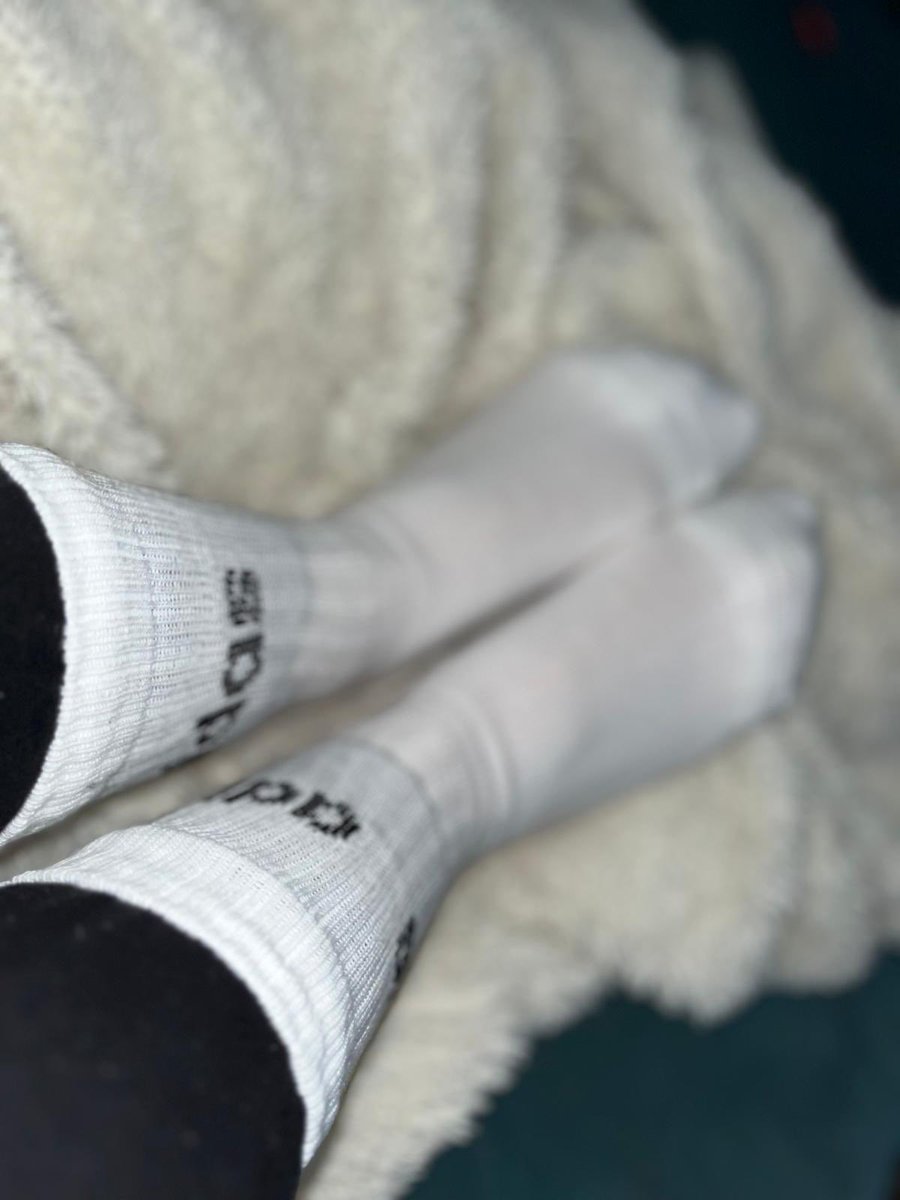 Jessiiisfeet420's tweet image. Guna ♡ 
#Füße #Fußcontent #Fußmodel #Socken #Strümpfe