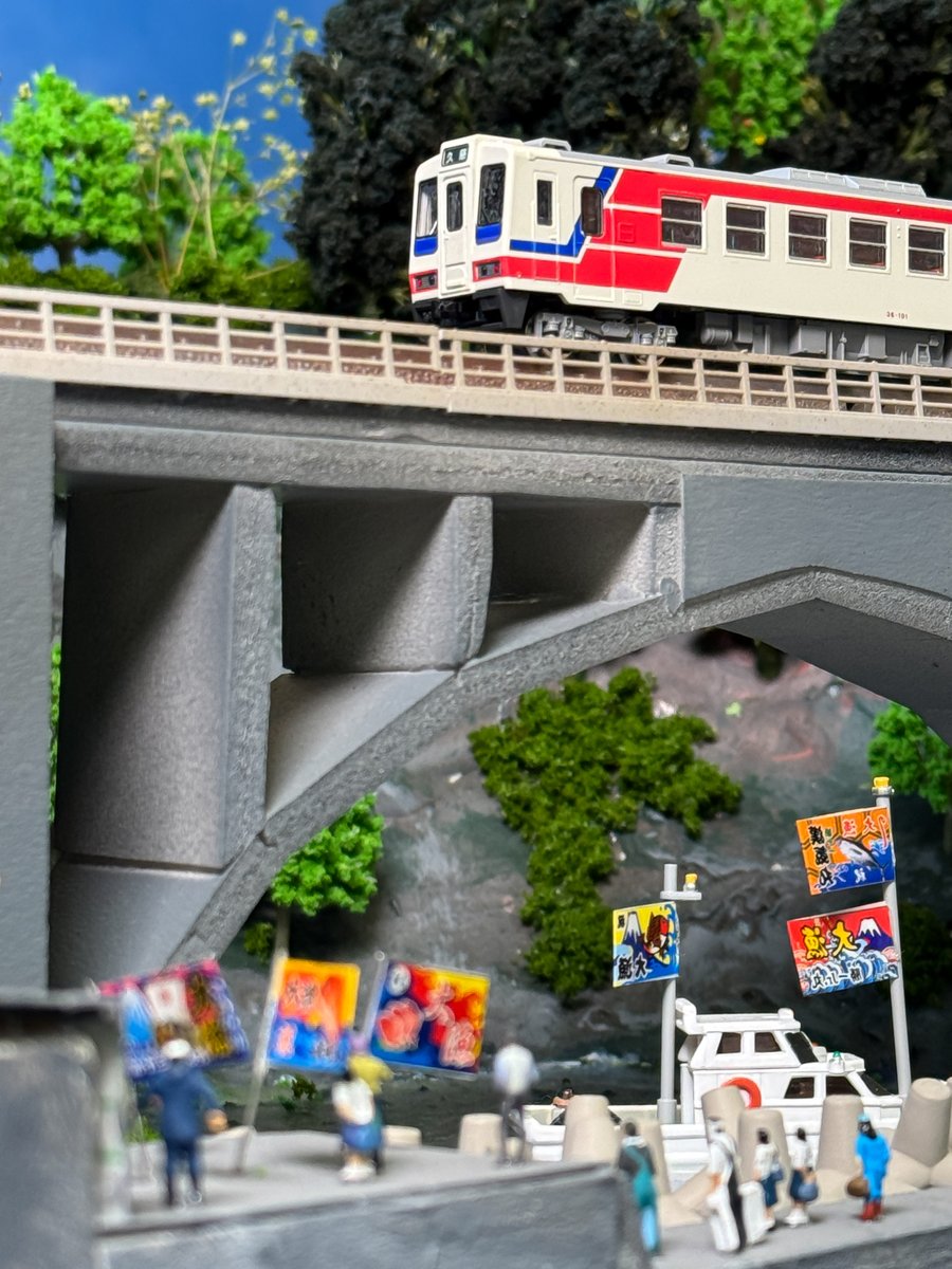 🚃─────── トミックスで作る景色を、私たちと一緒に