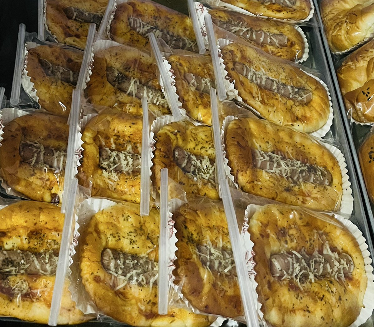 Qu3en_Bakery's tweet photo. Februari…
Semoga selalu ada kabar baik di setiap harinya, Aamiin https://t.co/yjxZS8ZvNF