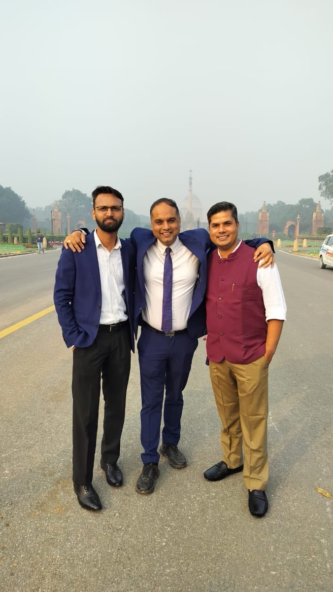 talktotarun's tweet image. Boots on the ground. #budgetonZee #anilsinghvi ⁦@AnilSinghvi_⁩ ⁦@AnuveshRath⁩