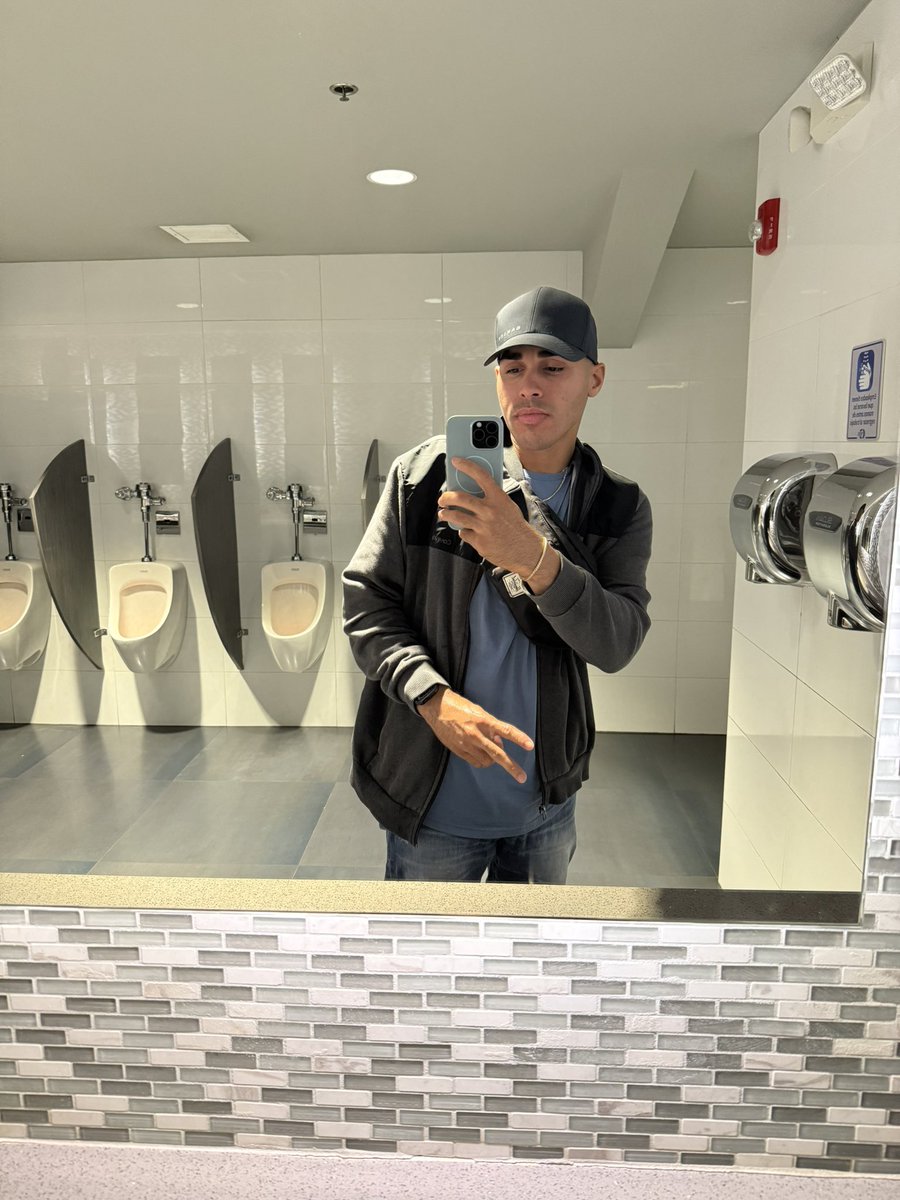 Yaaniel's tweet image. Ya de 29 años pero con cara de 18 🥳🥰
31/01/25.