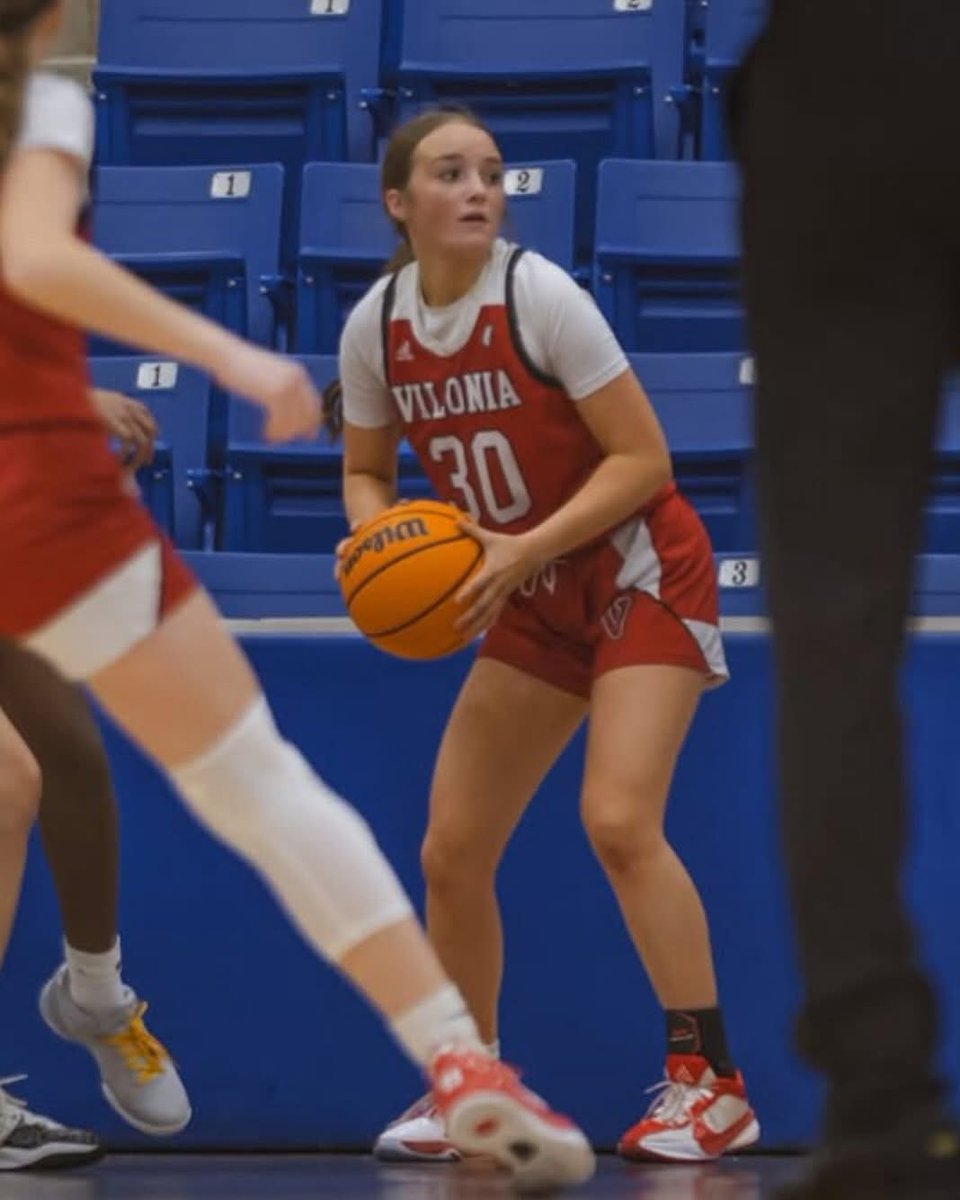 Brylee Brewer ready to serve court!!!! <a href="/BryleeBB030/">Brylee Brewer</a>