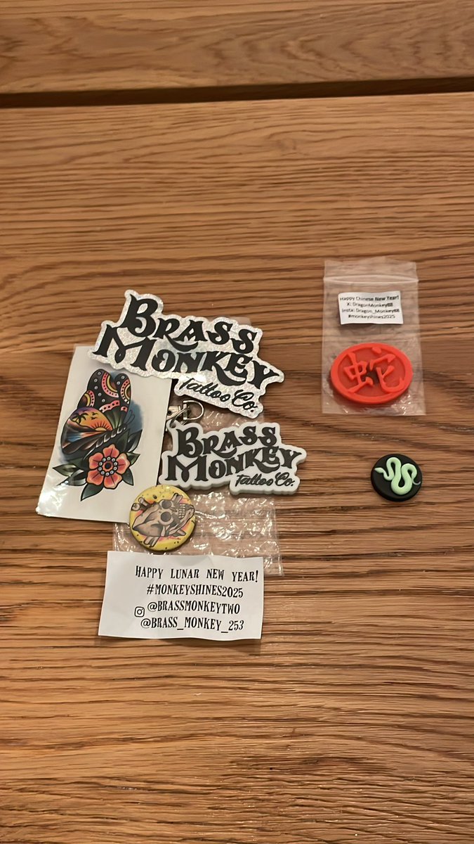 DadDaughterDuo1's tweet photo. Thank you Brassmonkeytwo @Dragonmonkey88 and other hider for our finds today! #monkeyshines2025 https://t.co/12jTnMiymx