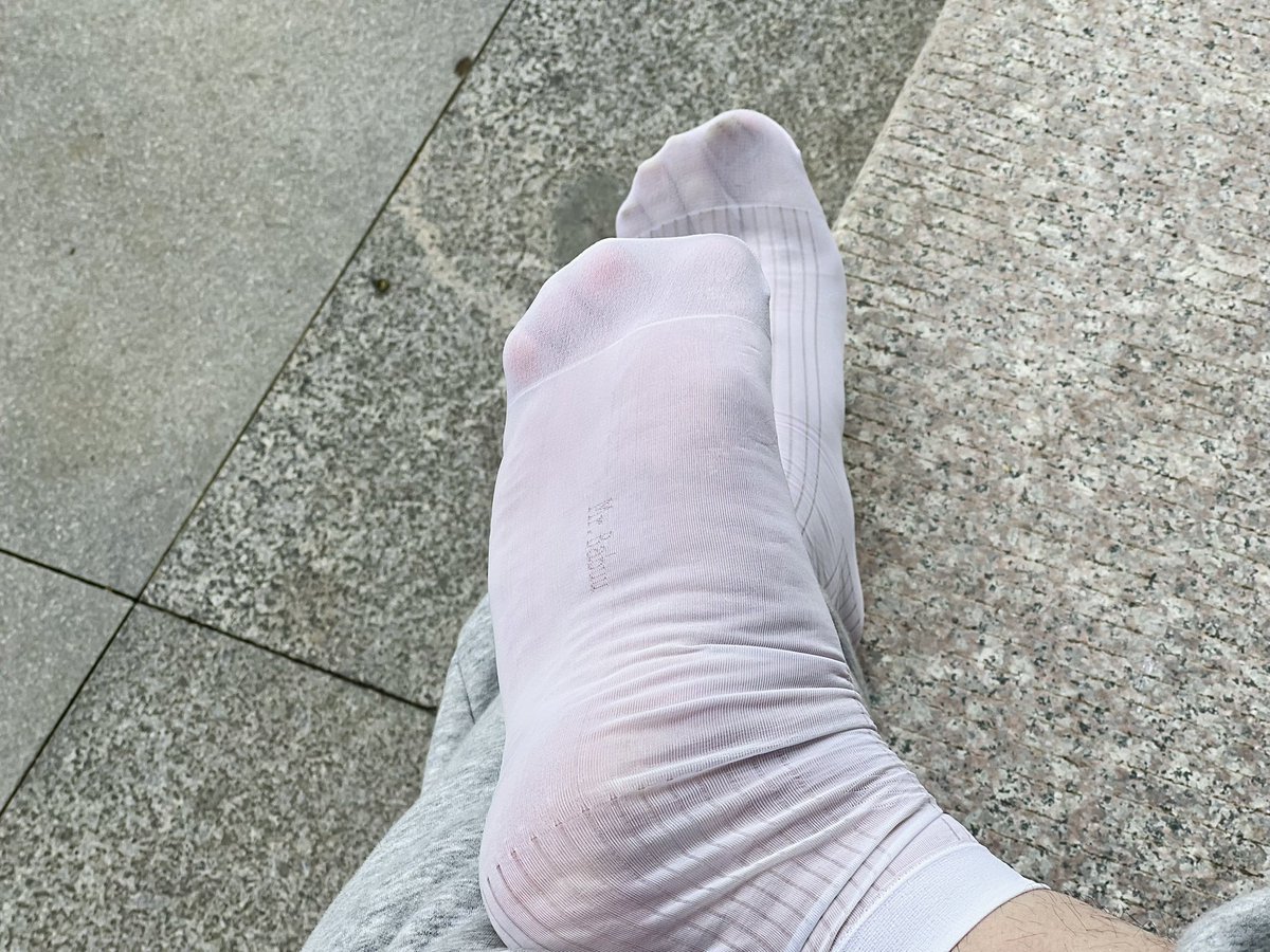 为数不多穿白色的